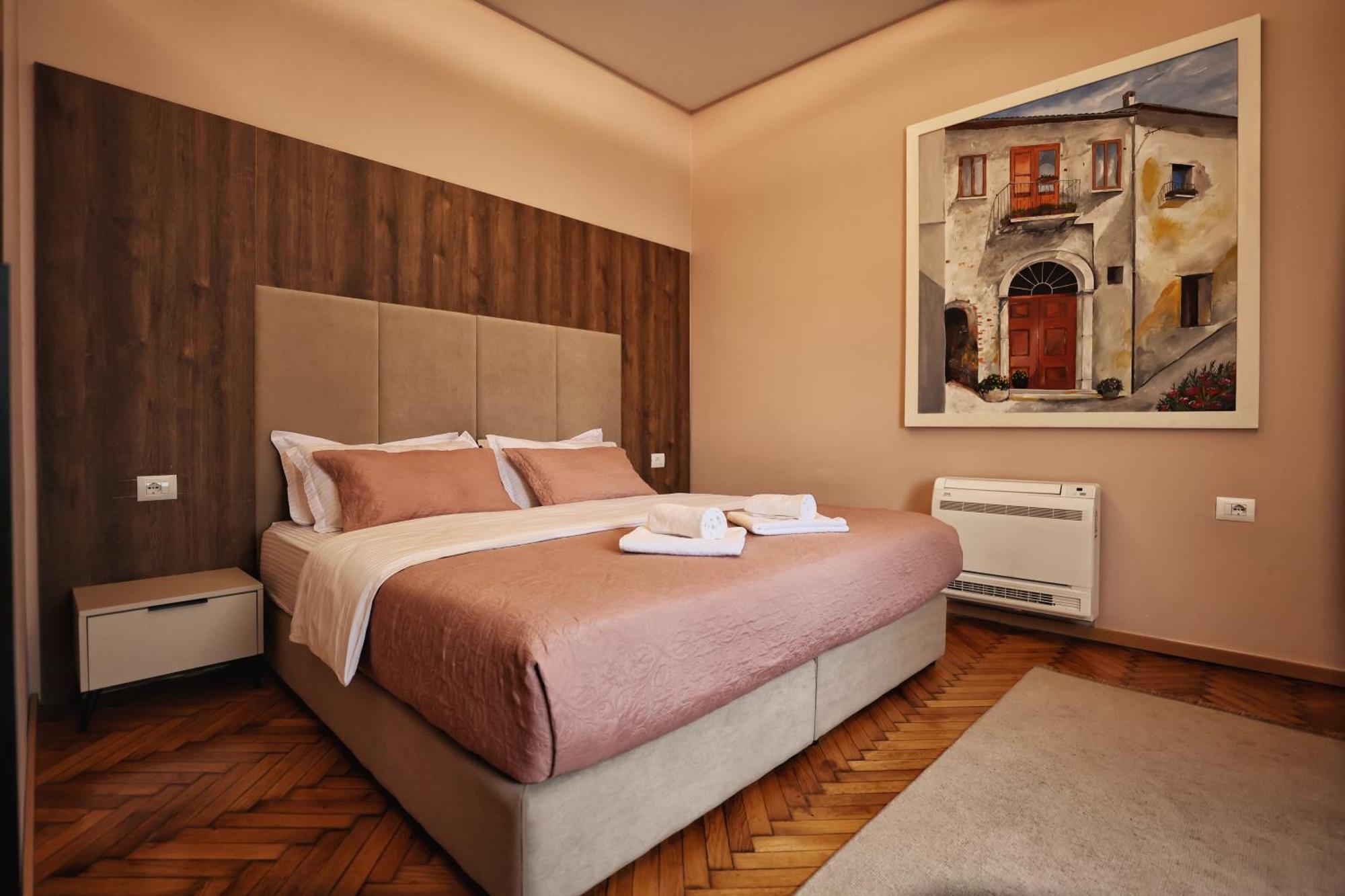Vila Casablanca - Boutique Hotel & Restaurant Shkoder Exterior photo