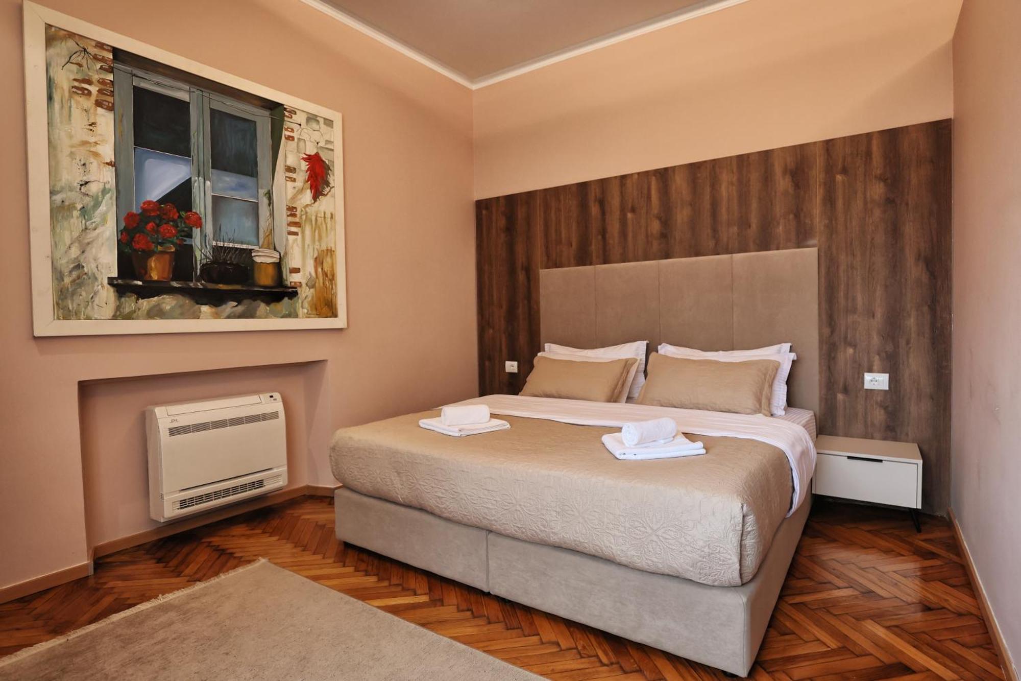 Vila Casablanca - Boutique Hotel & Restaurant Shkoder Exterior photo