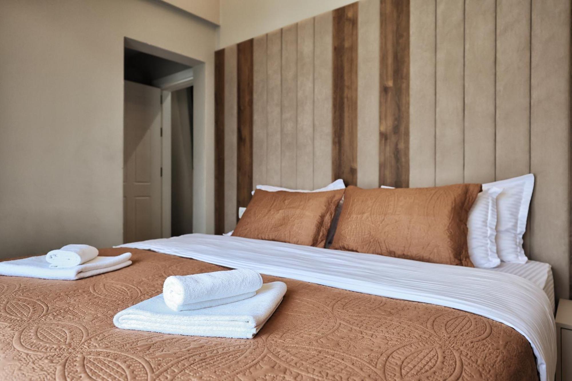 Vila Casablanca - Boutique Hotel & Restaurant Shkoder Exterior photo